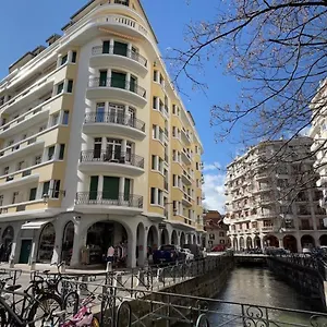  Appartement Le Panoramique - De 75m2 Avec Balcon Au Cœur D'annecy France